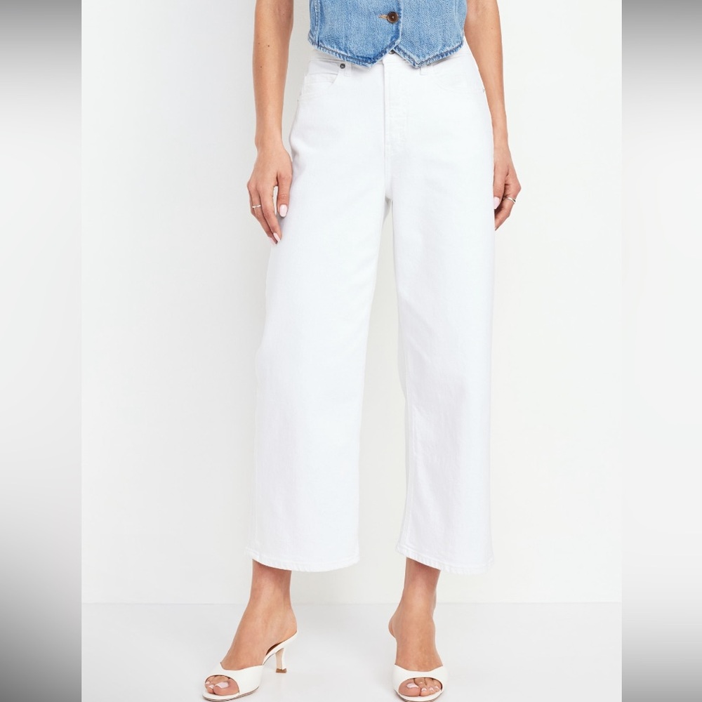 Old Navy Extra High-Waisted Wide Leg Crop Jeans, New with Tags